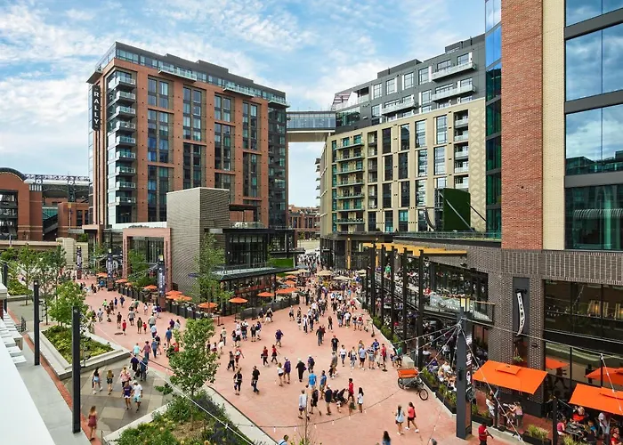 The Rally Hotel At Mcgregor Square